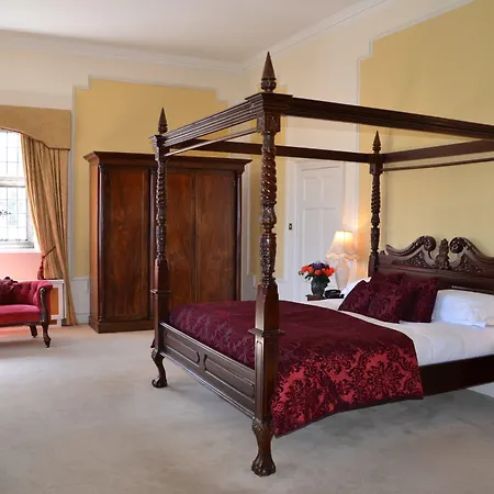 Rezort Waterford Castle & Golf 4*