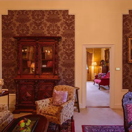 Waterford Castle & Golf 4*