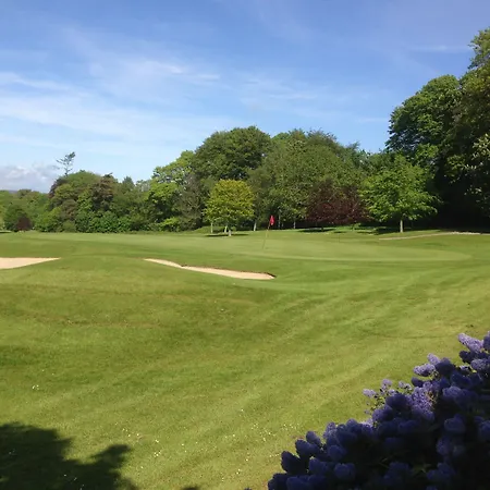 Rezort Waterford Castle & Golf 4*