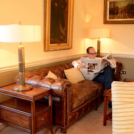 אתר נופש Waterford Castle & Golf