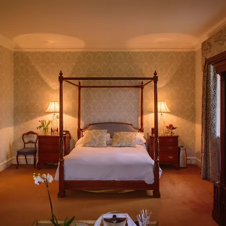 Waterford Castle & Golf אתר נופש